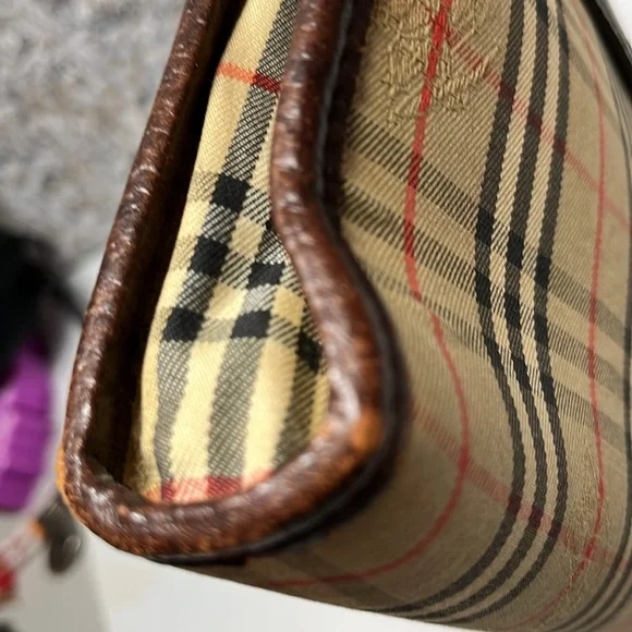 Burberry Zip Pouch - Picture 12 of 14